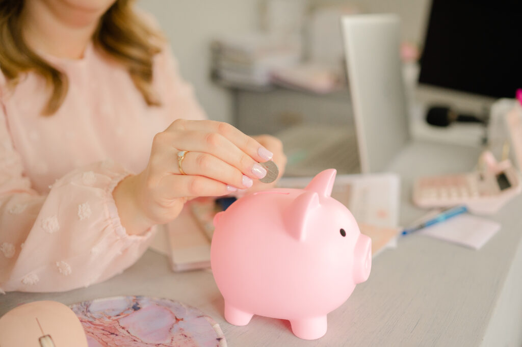 erika millard
spending money